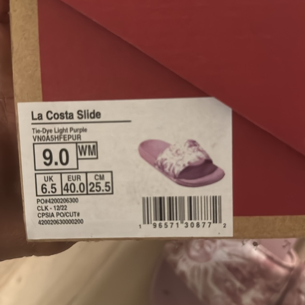 Vans - Picture 7 of 7
